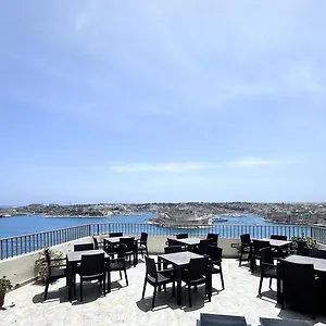 Grand Harbour Szálloda
